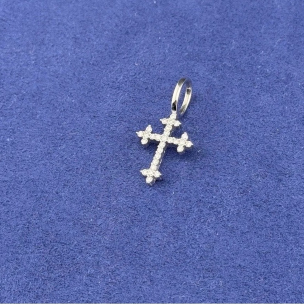 Sterling Silver 925 Moissanite Pavé Cross Pendant